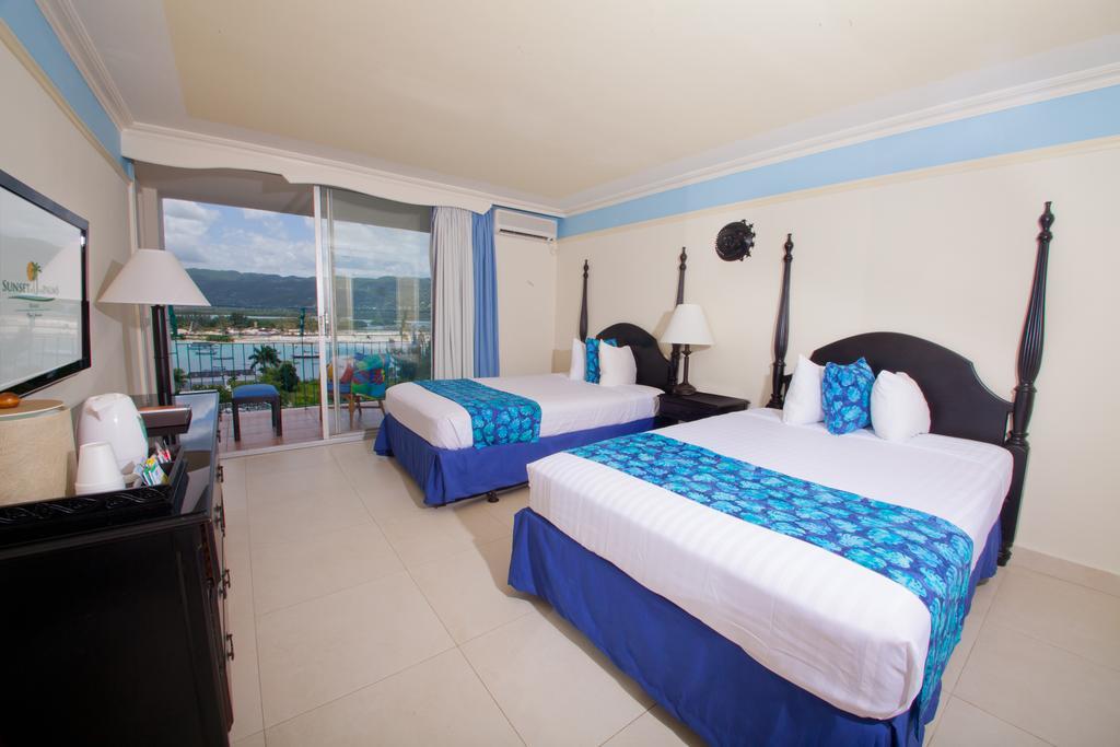 Sunscape Splash Montego Bay Resort And Spa Oda fotoğraf